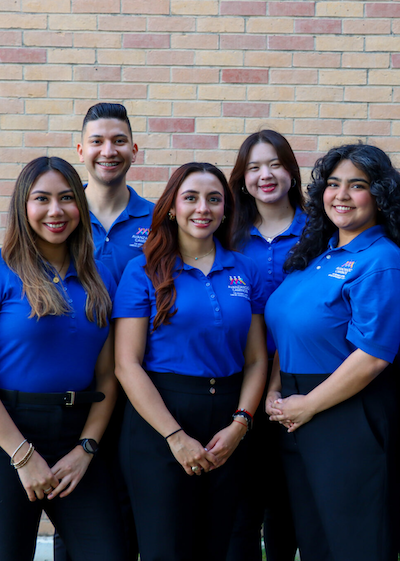 Avanzando Caminos Team group photo